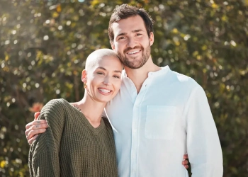 Comment aider un proche atteint d’un cancer ?